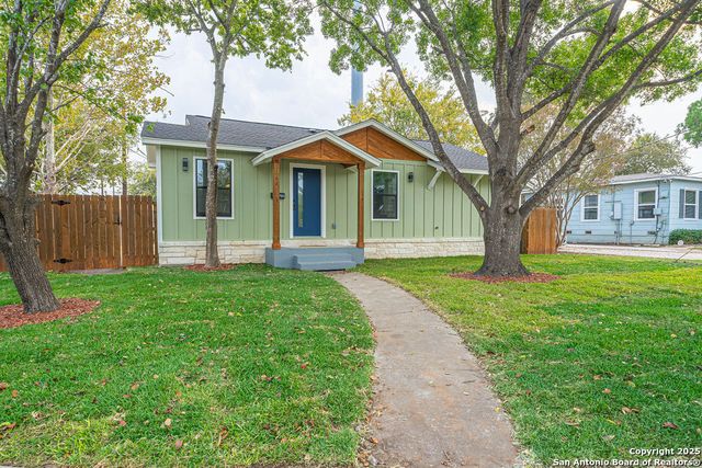 162 NEW HAVEN DR, San Antonio, TX 78209