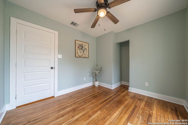 162 NEW HAVEN DR, San Antonio, TX 78209