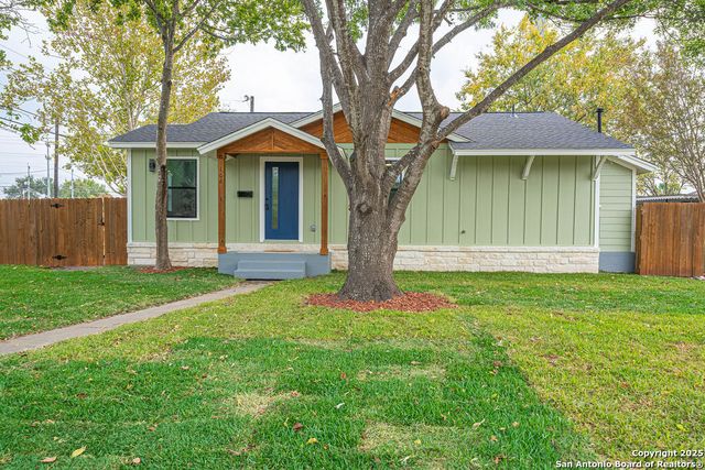 162 NEW HAVEN DR, San Antonio, TX 78209