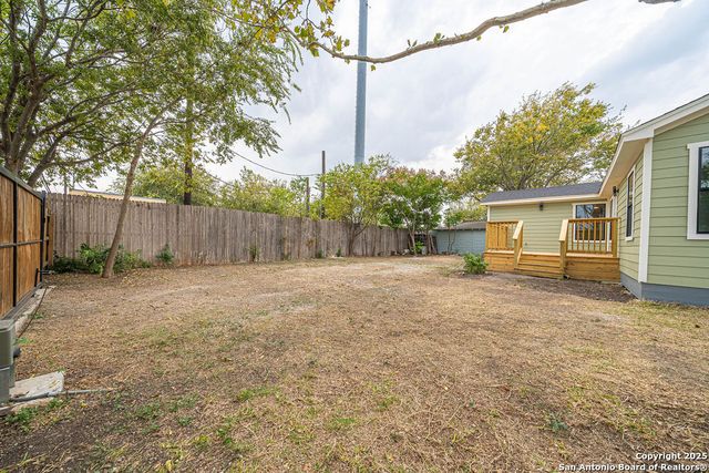 162 NEW HAVEN DR, San Antonio, TX 78209