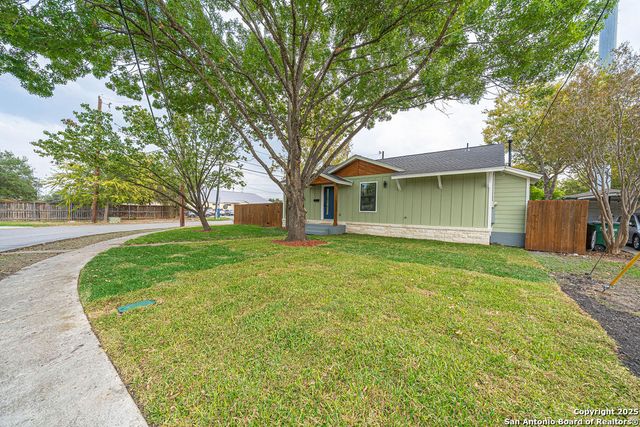 162 NEW HAVEN DR, San Antonio, TX 78209