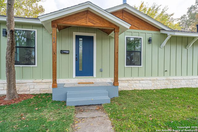 162 NEW HAVEN DR, San Antonio, TX 78209