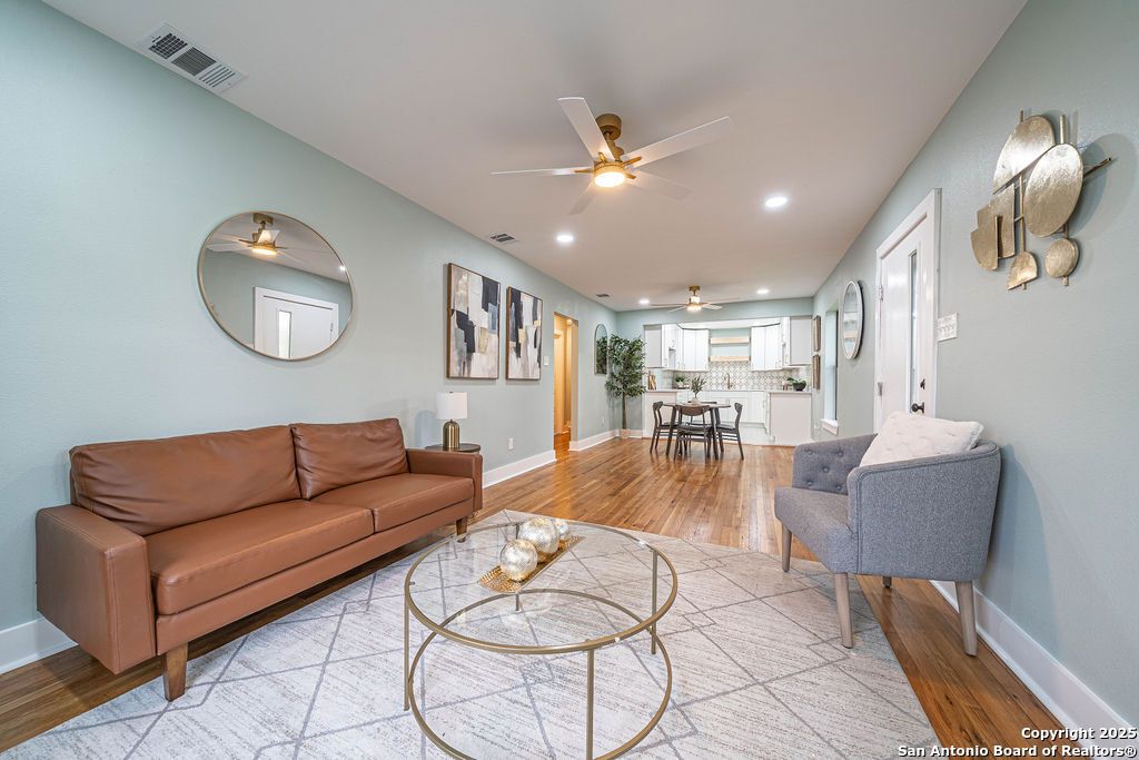 162 NEW HAVEN DR, San Antonio, TX 78209