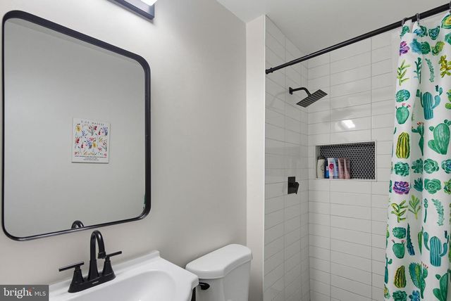 14 COUNTY CT, Gaithersburg, MD 20878