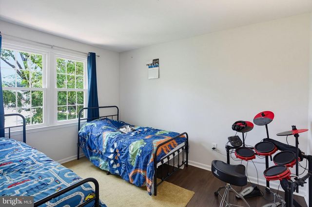 14 COUNTY CT, Gaithersburg, MD 20878