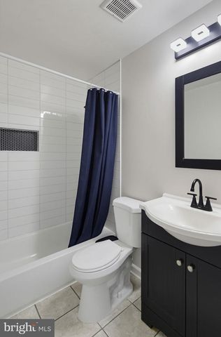 14 COUNTY CT, Gaithersburg, MD 20878