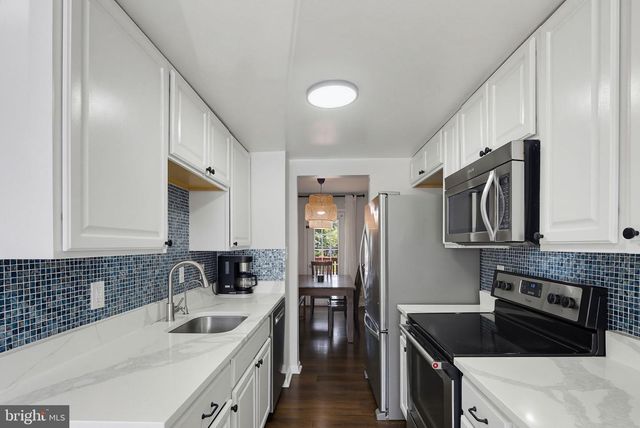 14 COUNTY CT, Gaithersburg, MD 20878