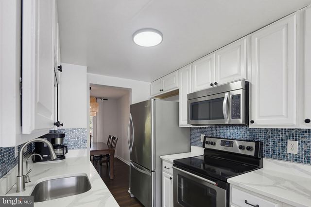 14 COUNTY CT, Gaithersburg, MD 20878