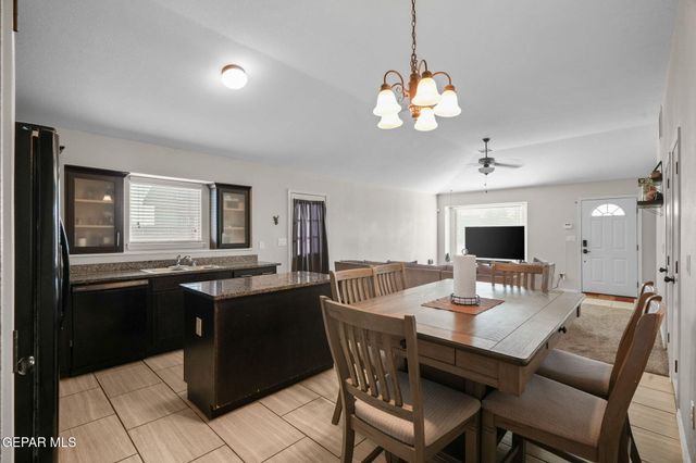 11729 Flor Celosia, Socorro, TX 79927