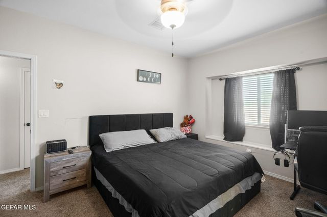 11729 Flor Celosia, Socorro, TX 79927