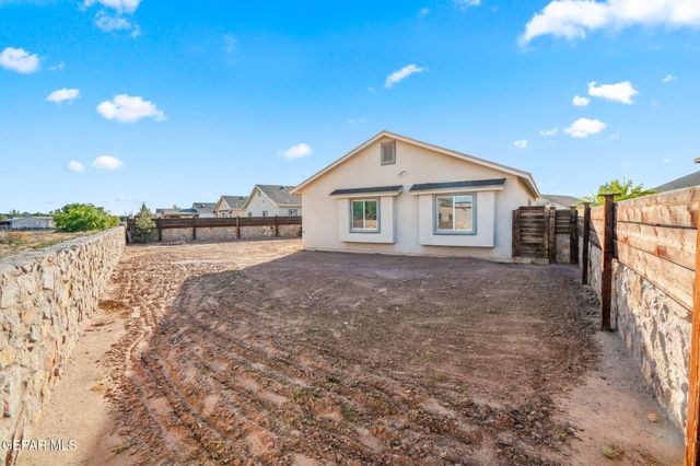 11729 Flor Celosia, Socorro, TX 79927