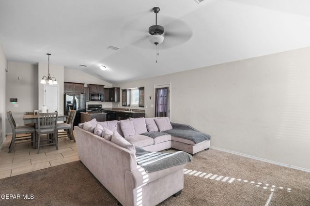 11729 Flor Celosia, Socorro, TX 79927