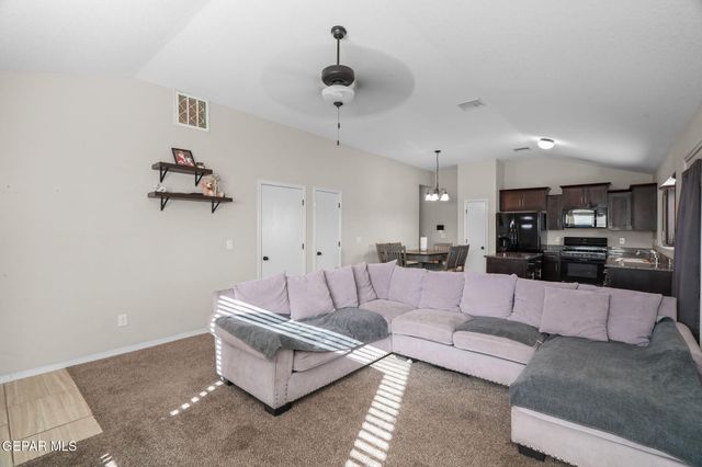11729 Flor Celosia, Socorro, TX 79927