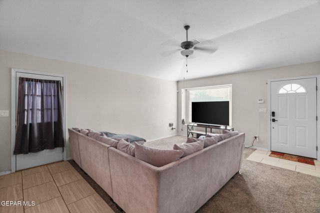 11729 Flor Celosia, Socorro, TX 79927