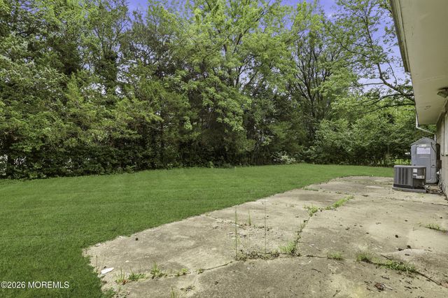 1181 Manor Drive, Lakewood, NJ 08701