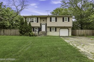 1181 Manor Drive, Lakewood, NJ 08701
