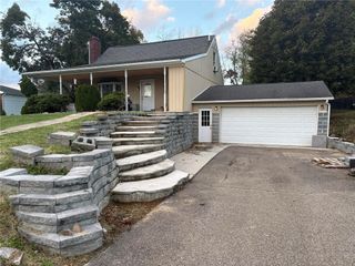 2859 Grandview Dr, Hampton, PA 15101