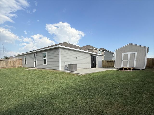 8419 Hannah Road, Cove, TX 77523