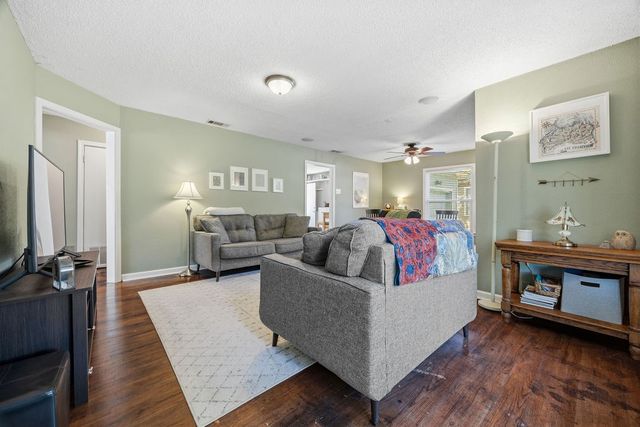 1409 Broadway Street, Denton, TX 76201