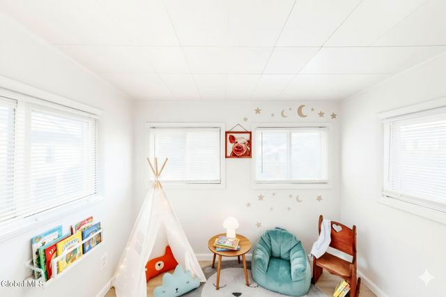 12 Chestnut Street, Rensselaer, NY 12144