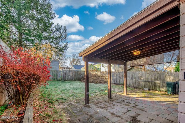 12 Chestnut Street, Rensselaer, NY 12144