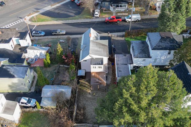 12 Chestnut Street, Rensselaer, NY 12144