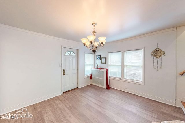 12 Chestnut Street, Rensselaer, NY 12144