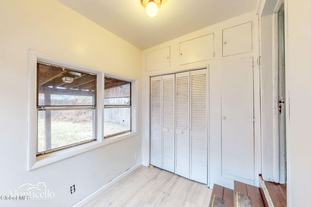 12 Chestnut Street, Rensselaer, NY 12144