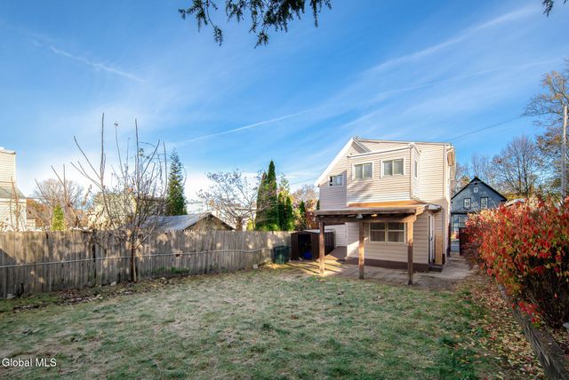 12 Chestnut Street, Rensselaer, NY 12144