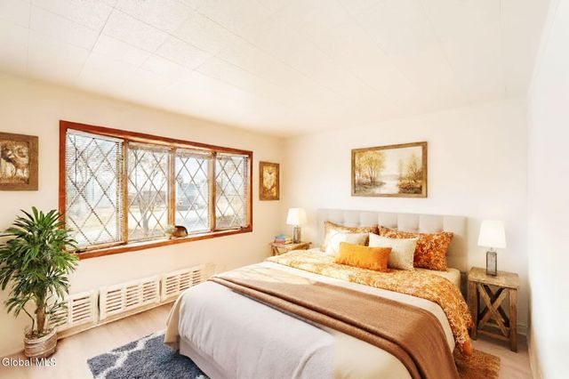 12 Chestnut Street, Rensselaer, NY 12144