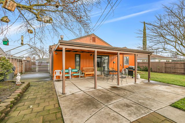 925 Winchester Avenue, Medford, OR 97501