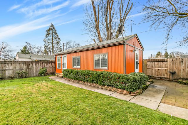 925 Winchester Avenue, Medford, OR 97501