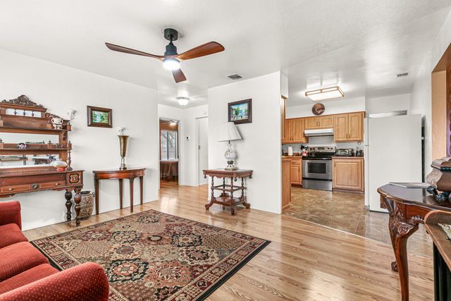 925 Winchester Avenue, Medford, OR 97501