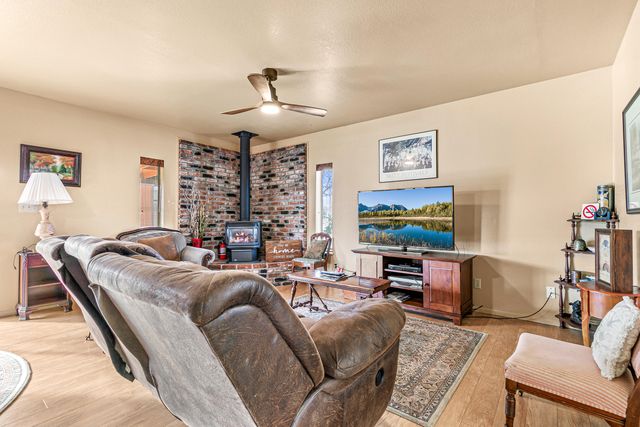 925 Winchester Avenue, Medford, OR 97501