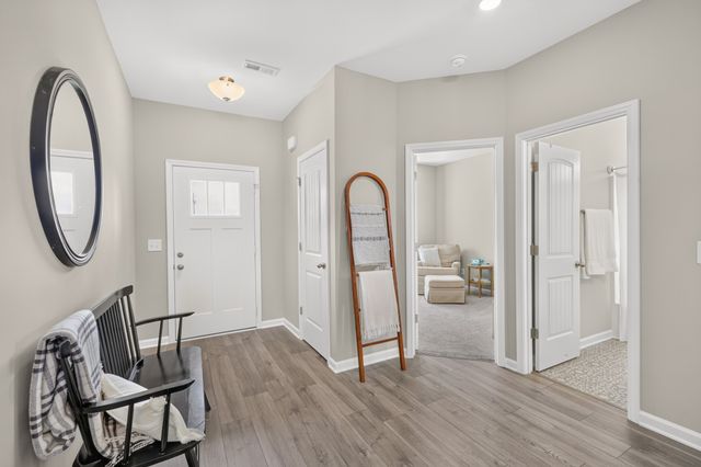 820 Niles Wood Way, Murfreesboro, TN 37129