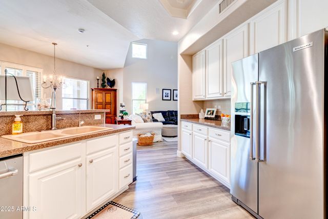 20802 N GRAYHAWK Drive 1045, Scottsdale, AZ 85255