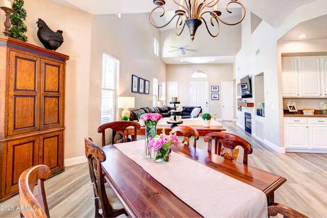 20802 N GRAYHAWK Drive 1045, Scottsdale, AZ 85255