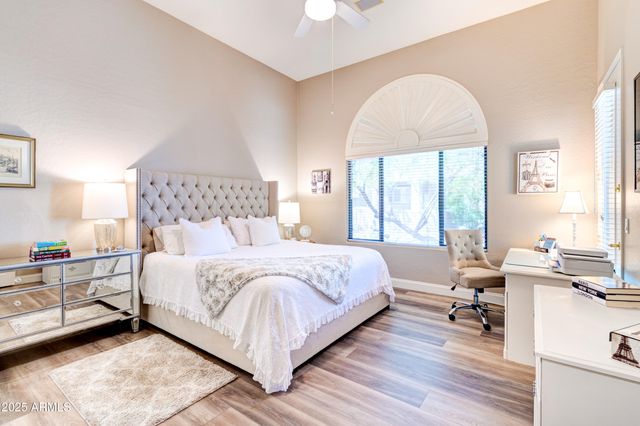 20802 N GRAYHAWK Drive 1045, Scottsdale, AZ 85255