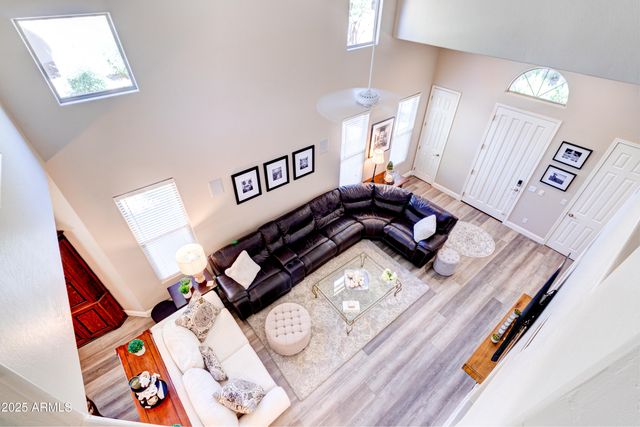 20802 N GRAYHAWK Drive 1045, Scottsdale, AZ 85255