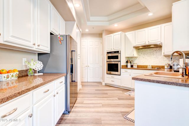 20802 N GRAYHAWK Drive 1045, Scottsdale, AZ 85255