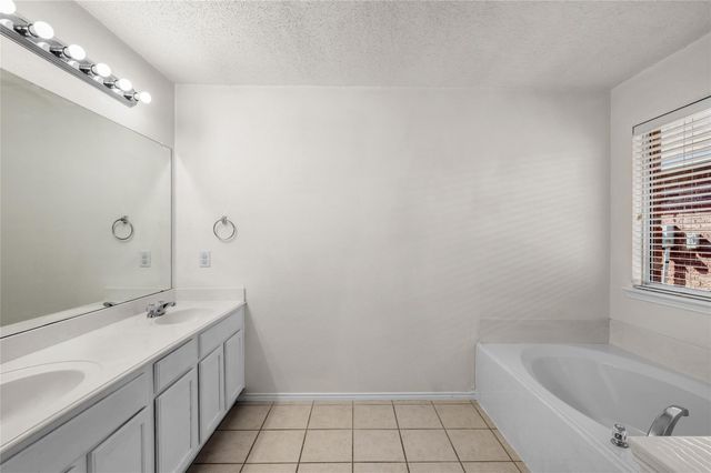 9808 Nixon Drive, Mckinney, TX 75072