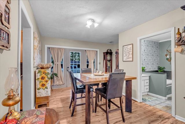 412 E Harp St, Manchester, TN 37355