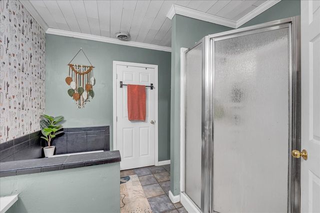 412 E Harp St, Manchester, TN 37355