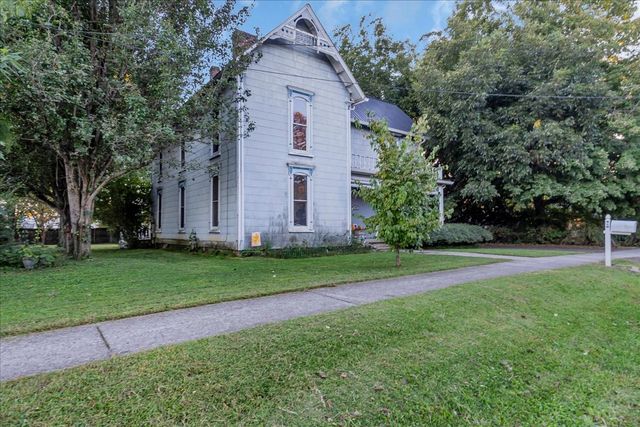 412 E Harp St, Manchester, TN 37355