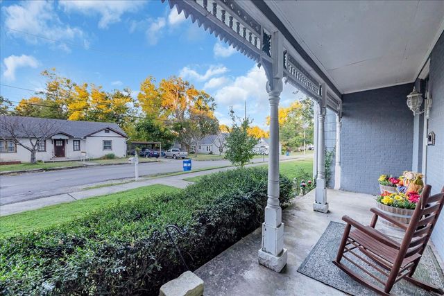 412 E Harp St, Manchester, TN 37355