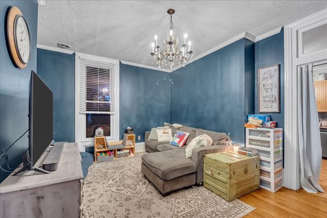 412 E Harp St, Manchester, TN 37355