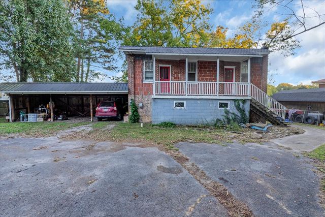 412 E Harp St, Manchester, TN 37355