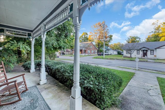 412 E Harp St, Manchester, TN 37355