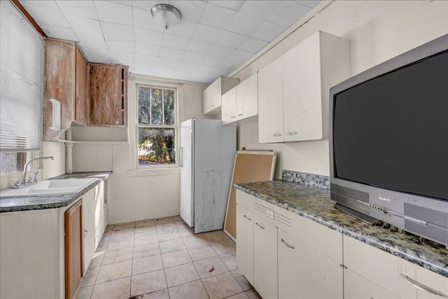 412 E Harp St, Manchester, TN 37355