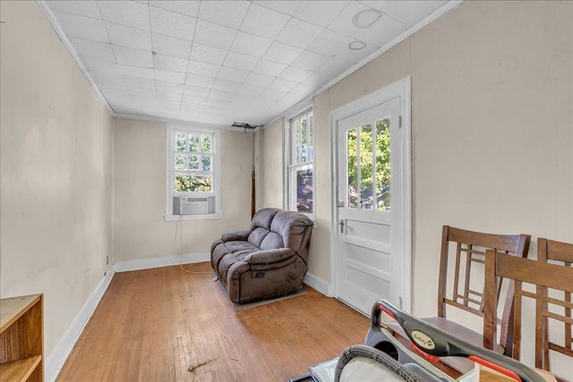 412 E Harp St, Manchester, TN 37355